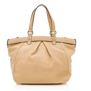 Beautiful BARELY USED COACH BAG